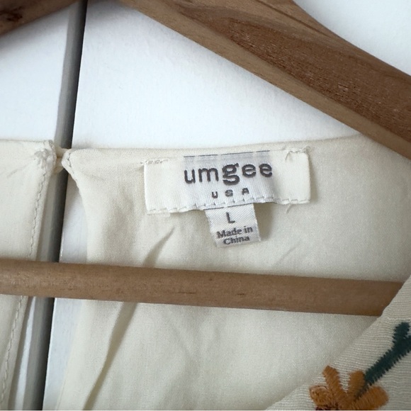 Umgee Floral Embroidered Boho Mini Dress Large Cream Babydoll Bell Sleeves Angel - Picture 3 of 11